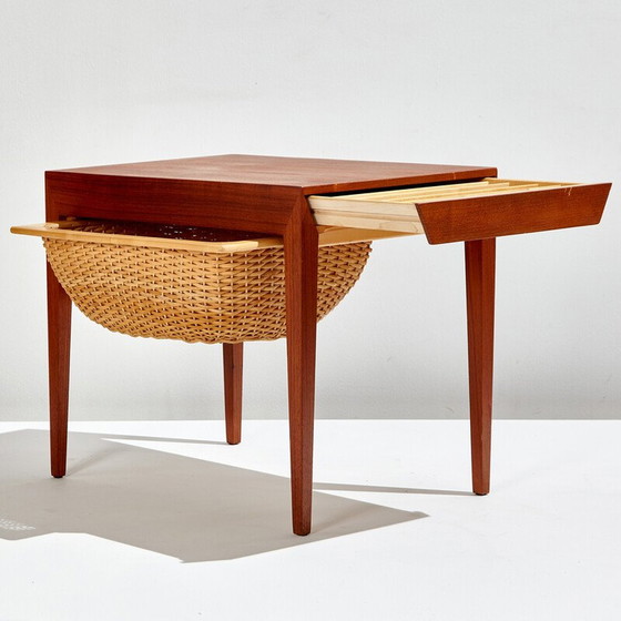 Image 1 of Table de couture vintage en teck et osier par Severin Hansen et produite par Haslev Møbelfabrik, Danemark 1960