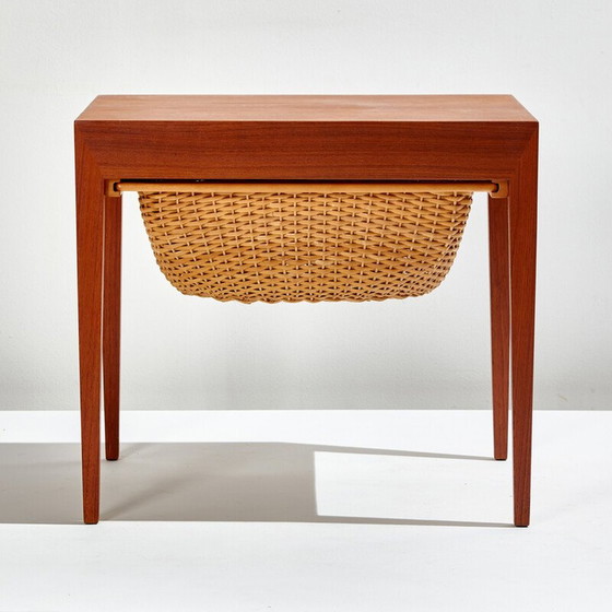 Image 1 of Table de couture vintage en teck et osier par Severin Hansen et produite par Haslev Møbelfabrik, Danemark 1960