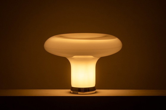 Image 1 of Angelo Mangiarotti. Lampe En Opaline Et Métal Chromé. Années 1980.