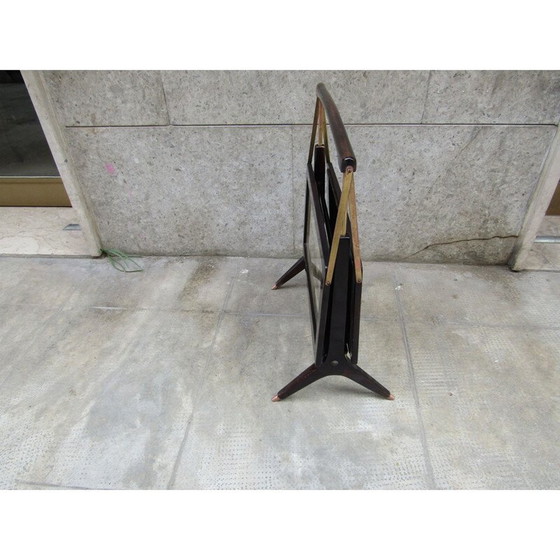 Image 1 of Porte-revues vintage en bois et laiton, 1950