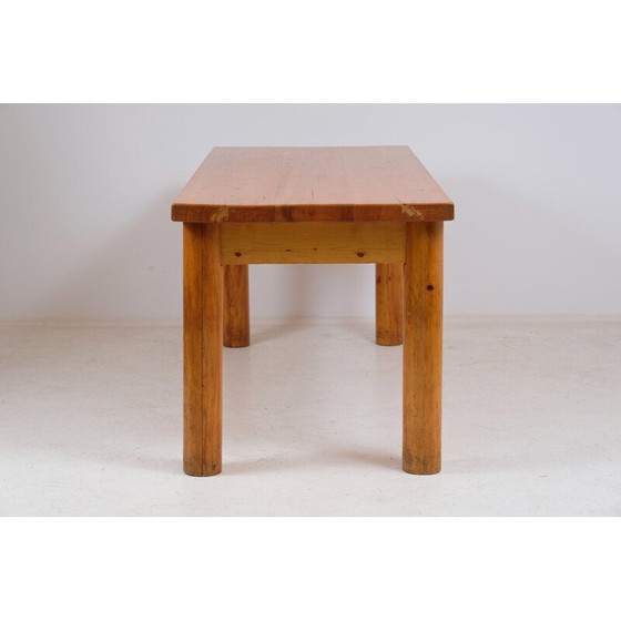Image 1 of Table vintage en pin pour la station de ski de Méribel, années 1960