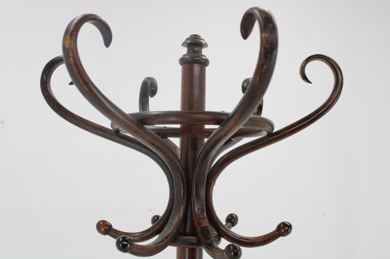 Image 1 of Suspension de plancher Ton / Thonet 1920's, Tchécoslovaquie