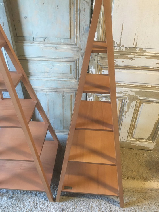 Image 1 of Paire d'étagères pyramidales "Jodhpur" en bois d'hévéa, Inde