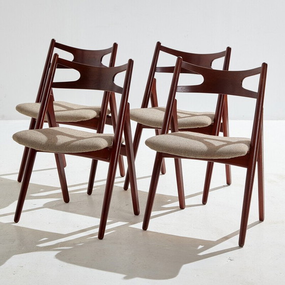 Image 1 of Ensemble de 4 chaises de salle à manger en teck modèle Ch29P Sawbuck par Hans J. Wegner pour Carl Hansen et Søn, années 1950