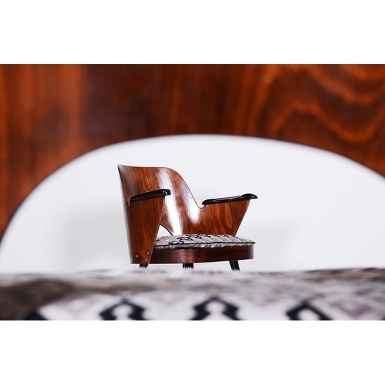 Image 1 of Ensemble de 4 chaises vintage en bois de hêtre et tissu par Oswald Heardtl, Tchécoslovaquie 1950