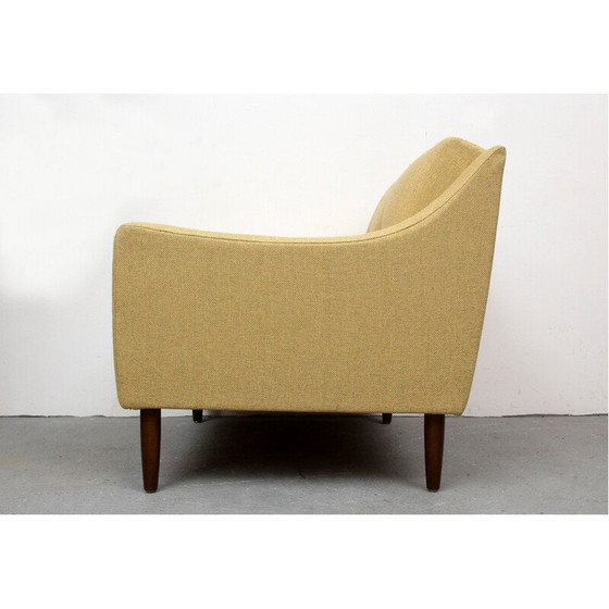 Image 1 of Fauteuil en tissu jaune - années 1950