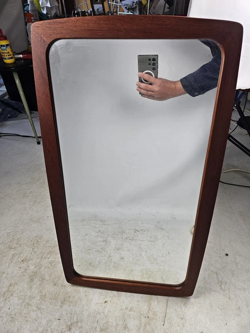 Miroir danois en bois de teck Joli et fin