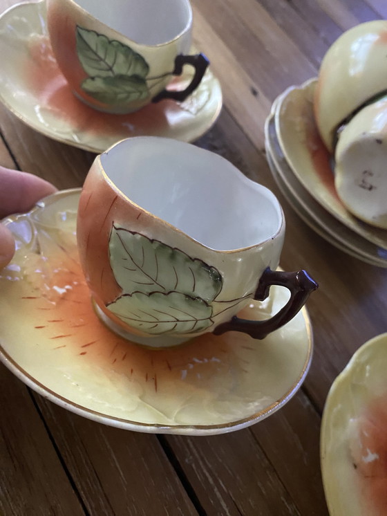 Image 1 of Tasse et soucoupe en forme de pomme