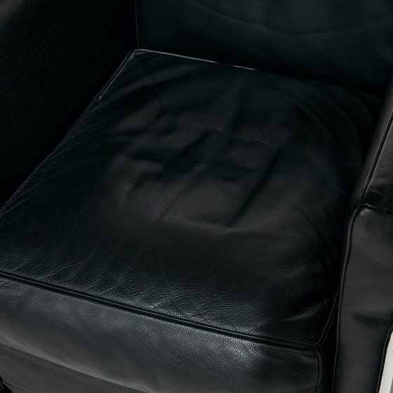 Image 1 of Fauteuil Lc2 par Le Corbusier, Pierre Jeanneret et Charlotte Perriand pour Cassina
