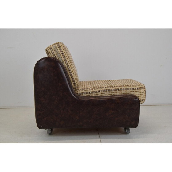 Image 1 of Fauteuil à roulettes en simili-cuir du milieu du siècle, Tchécoslovaquie 1970