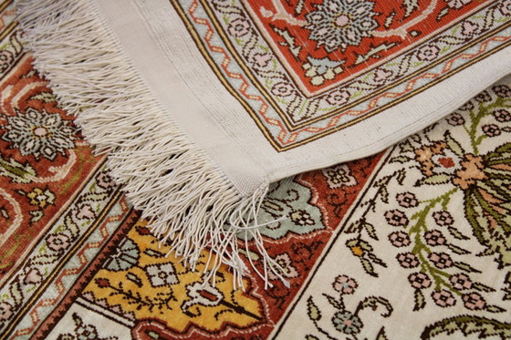 Image 1 of Original Hereke en soie pure 106 X 68 cm Top condition