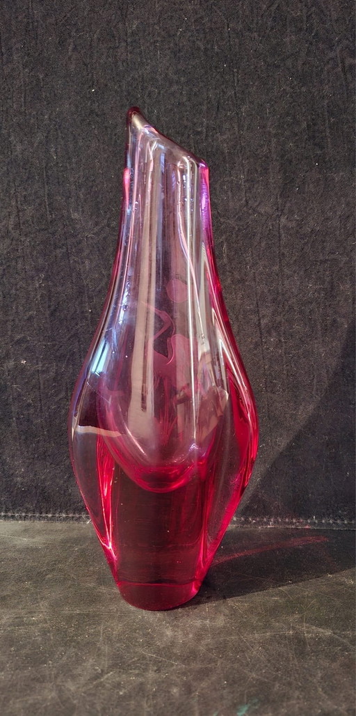 Vase en verre au soufre de cadmium, Miroslav Klinger