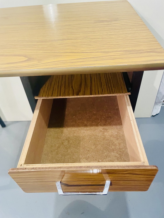 Image 1 of Bureau Moderniste Vintage Formica Circa 1960