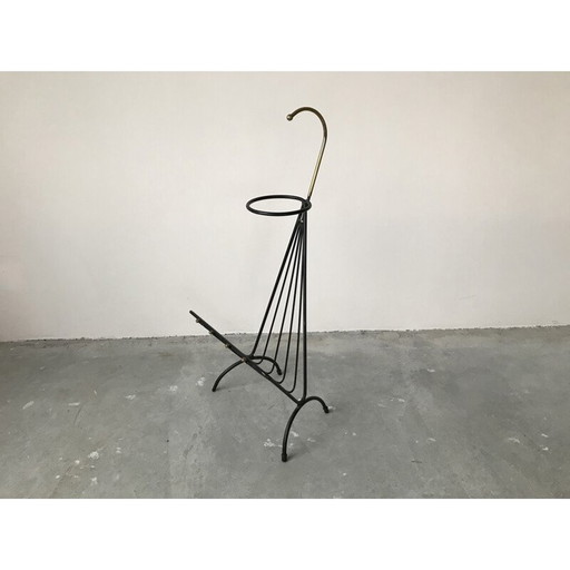 Porte-revues vintage en métal laqué noir et laiton, France 1950