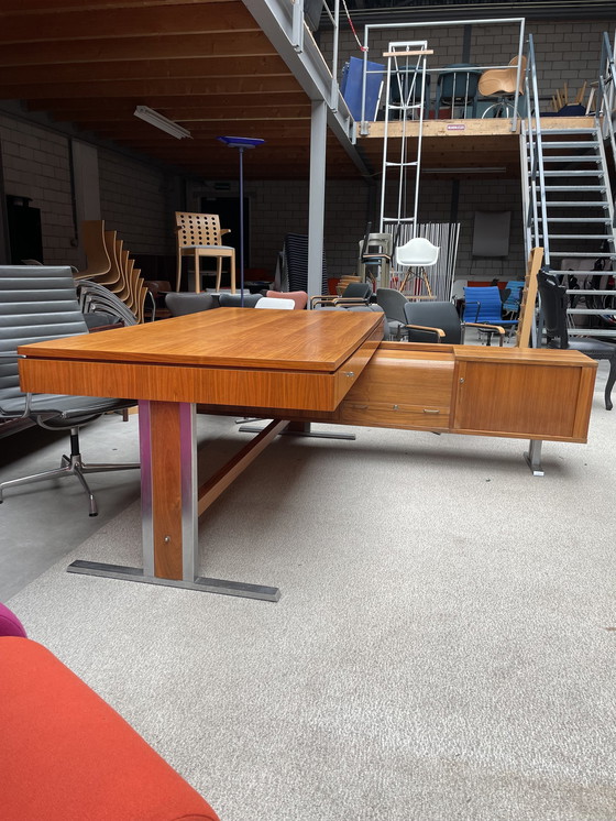 Image 1 of Bureau de direction scandinave vintage avec armoire