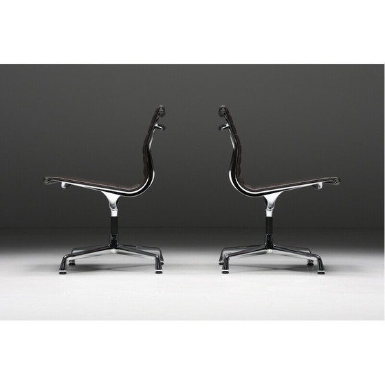 Image 1 of Fauteuil vintage en aluminium et cuir par Charles et Ray Eames pour Vitra, 1958