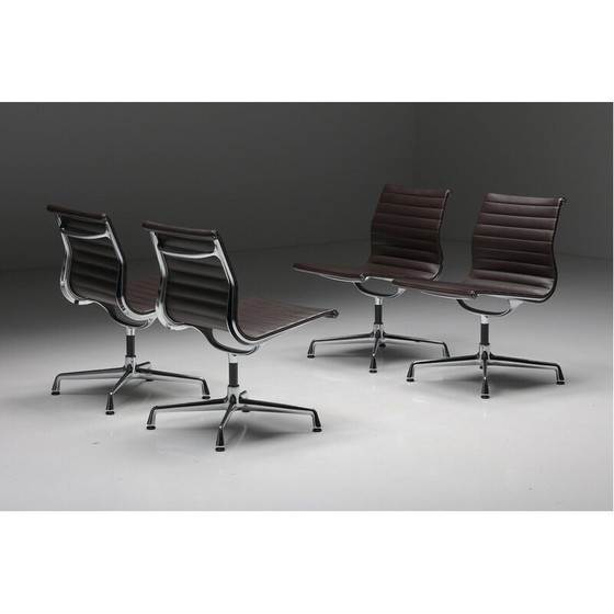 Image 1 of Fauteuil vintage en aluminium et cuir par Charles et Ray Eames pour Vitra, 1958
