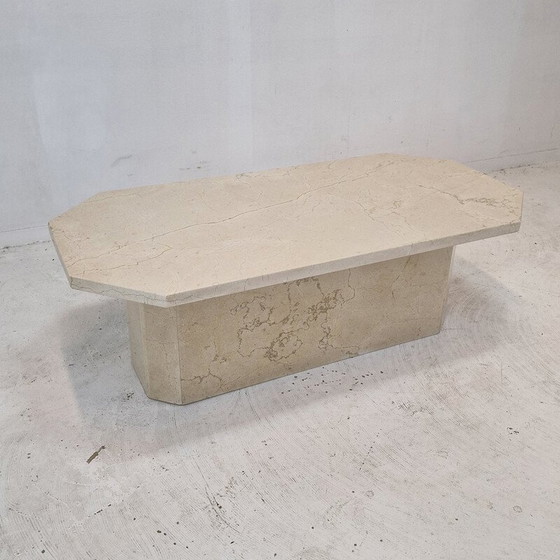 Image 1 of Table basse vintage italienne en travertin, 1980