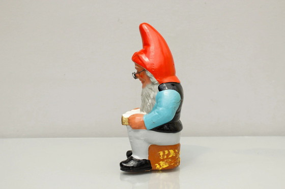 Image 1 of Mid Century Nain de jardin "Le ver de bibliothèque", Clemens Spang