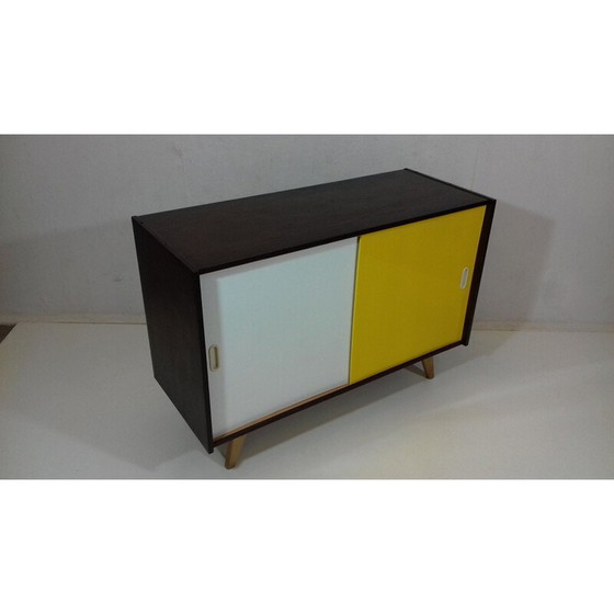 Image 1 of Buffet vintage en bois de hêtre pour Interier Praha 1960s