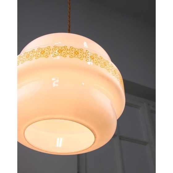 Image 1 of Lampe suspendue en verre et laiton du Mid Century