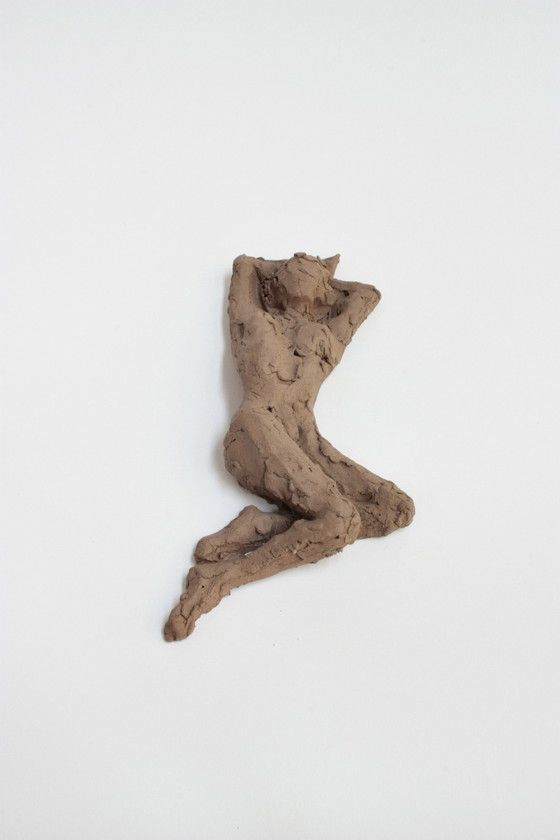 Image 1 of Yolande Ide (1931) - Sculpture en terre cuite d'une femme allongée