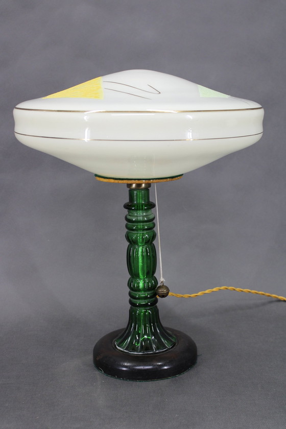 Image 1 of 1940S Lampe de table en verre restaurée avec abat-jour en verre