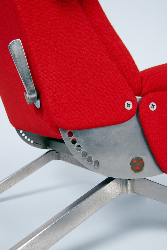 Image 1 of P40 Lounge Chair by Tecno - Osvaldo Borsani