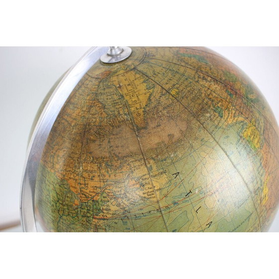 Image 1 of Globe lumineux en verre du milieu du siècle avec base en bois par Paul Rath, années 1950