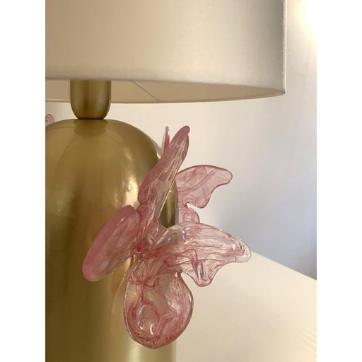 Lampe de table contemporaine en verre de Murano avec papillon rose