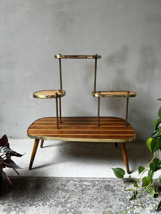 Table à plantes Etagiere 60s Bois avec détails dorés sur pieds élancés