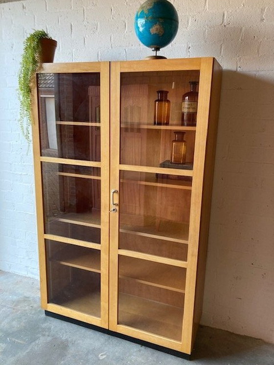 Image 1 of Armoire d'école vintage Mid Century, vitrine d'exposition, armoire de chimie