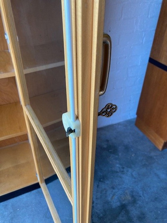 Image 1 of Armoire d'école vintage Mid Century, vitrine d'exposition, armoire de chimie