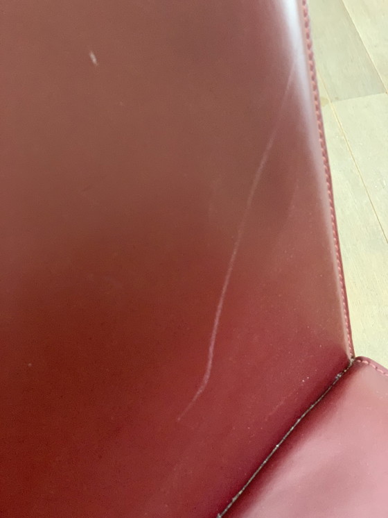 Image 1 of Roberto Barbieri For Zanotta - 4 Chairs "Lea" In Burgondy. Le nouveau prix est actuellement d'environ 1 237,79 € par chaise.