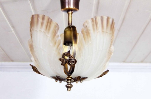 Lampe pendante en verre et laiton de style baroque