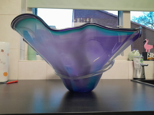 Vaas Susan Anne Glass Art Bowl