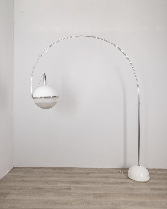 Image 1 of Vintage 70S Arc Lamp Focus Model Design By Fabio Lenci For Guzzini