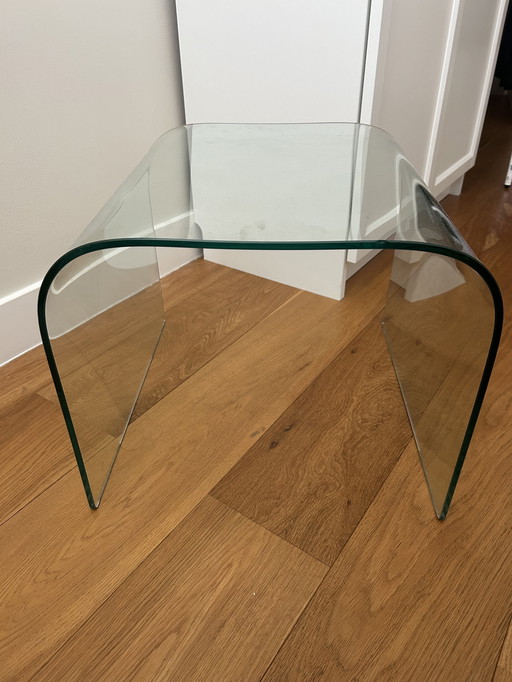 Table d'appoint en verre