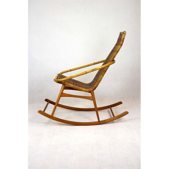 Image 1 of Fauteuil à bascule en rotin du Mid Century, Tchécoslovaquie, années 1960