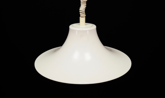 Image 1 of Lampe suspendue blanche, design danois, années 1970, fabricant : Fog & Morup