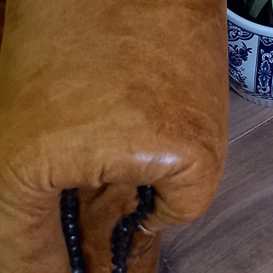 Image 1 of Fauteuil à oreilles en peau de mouton