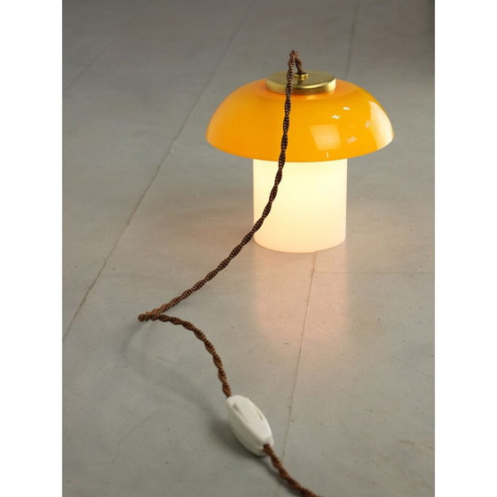 Image 1 of Lampe vintage en verre et laiton