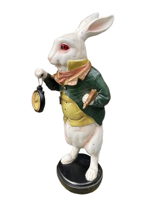 Lapin en costume avec horloge