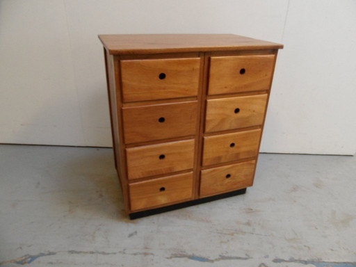 Commode vintage