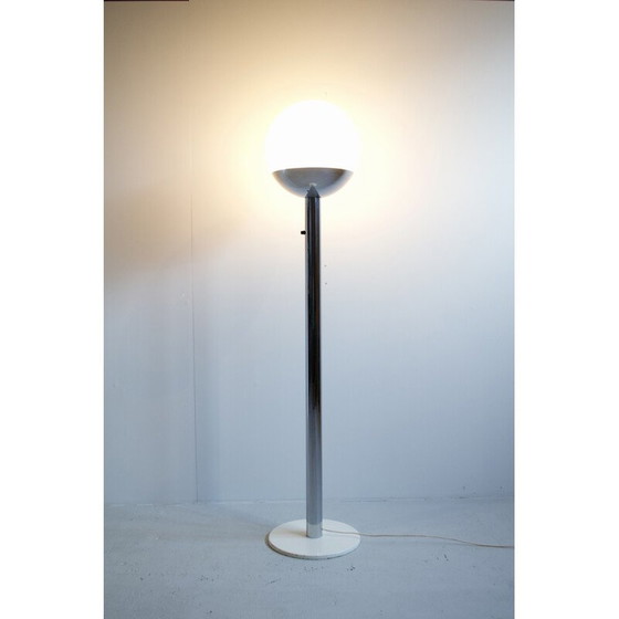 Image 1 of Lampadaire vintage modèle P 428 en acier chromé et verre par Pia Guidetti Crippa pour Luci Illuminazione, 1970