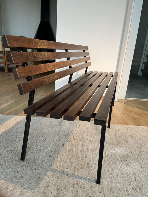 Banc à lattes en teck