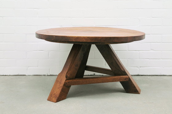 Image 1 of Table basse ronde en chêne brutaliste