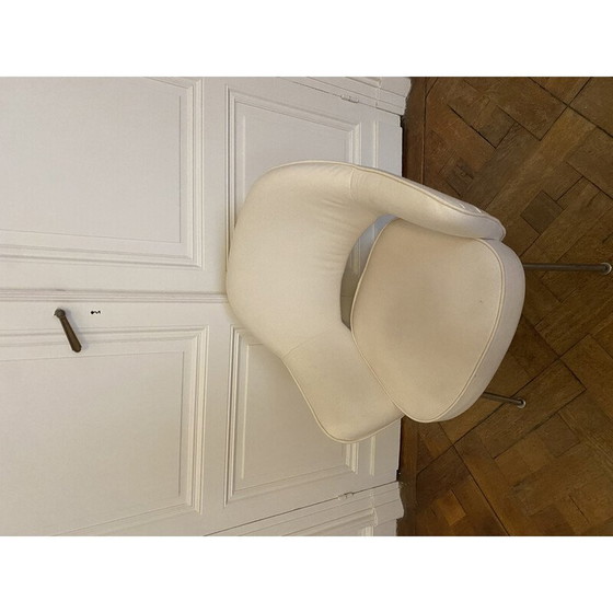 Image 1 of Chaise de conférence vintage en chrome et tissu blanc par Eero Saarinen pour Knoll international