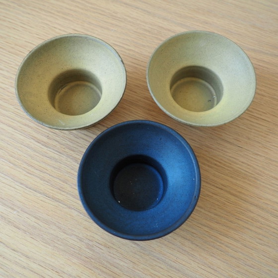 Image 1 of 1960S-1970S Ensemble de 3 bougeoirs en céramique Zweitse Landheer pour Cor Unum