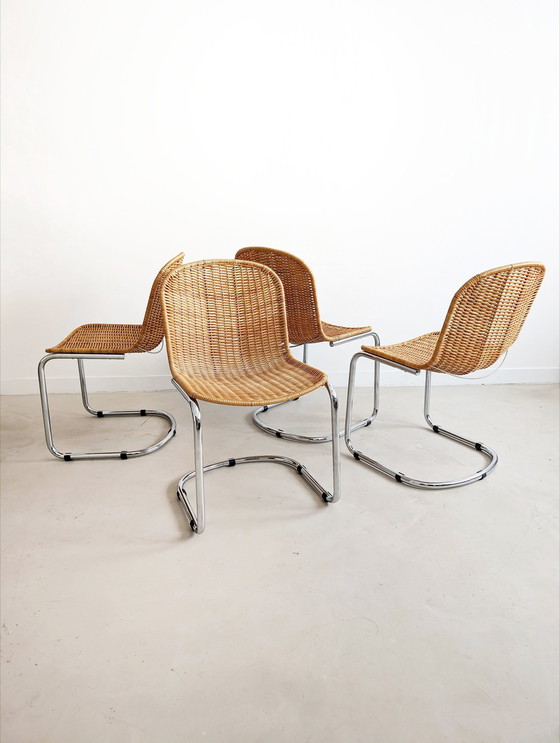 Image 1 of 4x Chaises de salle à manger italiennes en chrome et osier 1970's